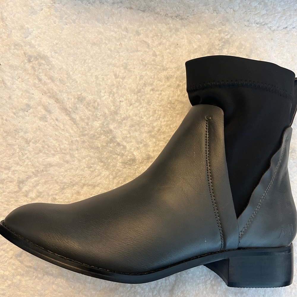 Matt & Nat Carbon Montpetit Carbon Ankle Boots - Picture 4 of 7